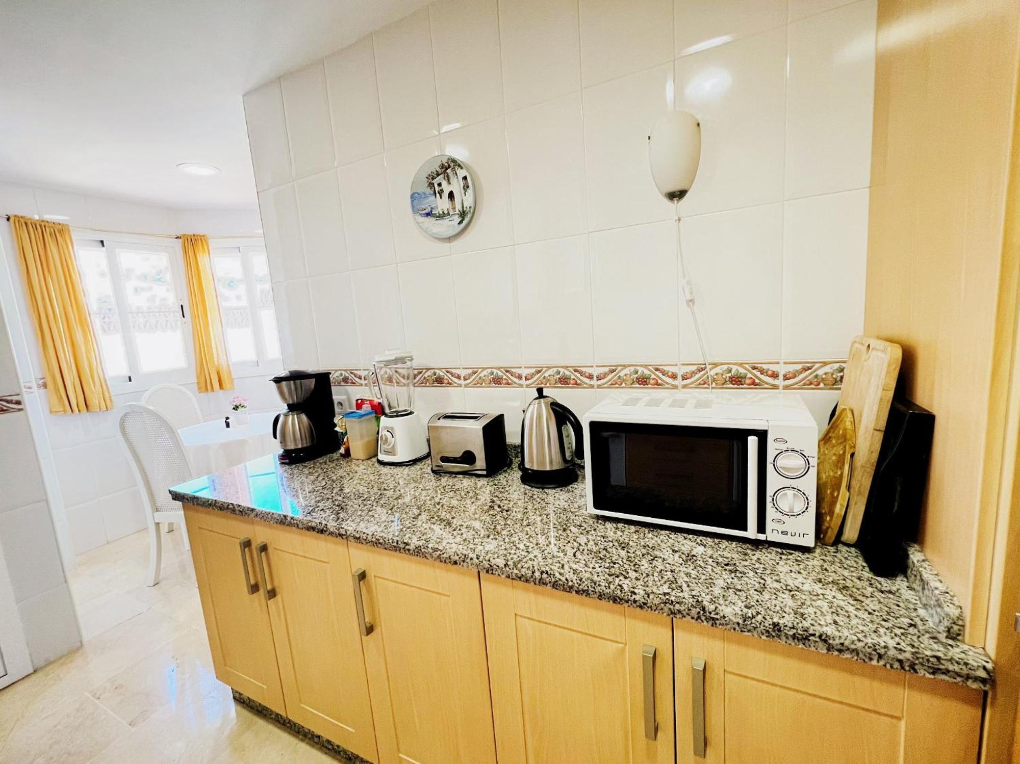 Beautiful Apartment With Pools, Playground And Paddle Tennis - Family Friendly And Near Vithas Hospital - Free Parking In Garage เบนัลมาเดนา ภายนอก รูปภาพ