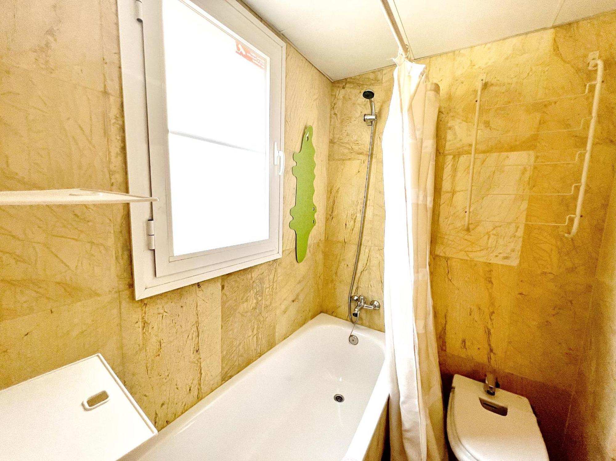 Beautiful Apartment With Pools, Playground And Paddle Tennis - Family Friendly And Near Vithas Hospital - Free Parking In Garage เบนัลมาเดนา ภายนอก รูปภาพ