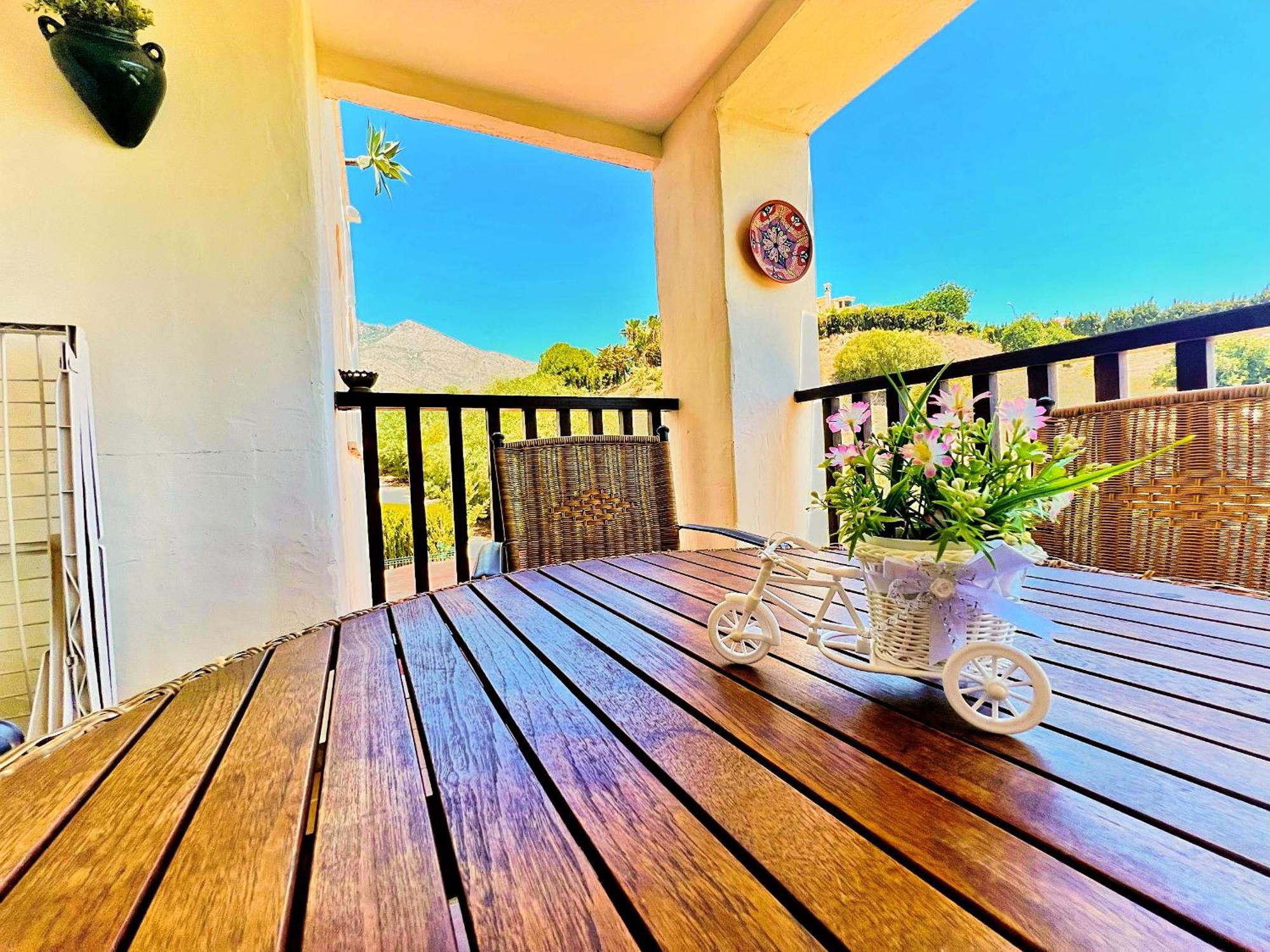 Beautiful Apartment With Pools, Playground And Paddle Tennis - Family Friendly And Near Vithas Hospital - Free Parking In Garage เบนัลมาเดนา ภายนอก รูปภาพ