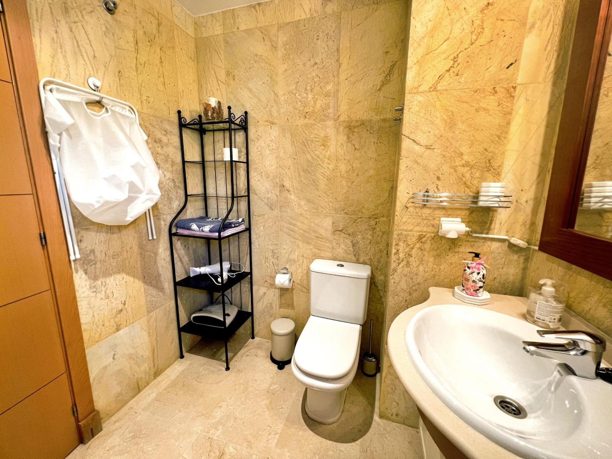 Beautiful Apartment With Pools, Playground And Paddle Tennis - Family Friendly And Near Vithas Hospital - Free Parking In Garage เบนัลมาเดนา ภายนอก รูปภาพ